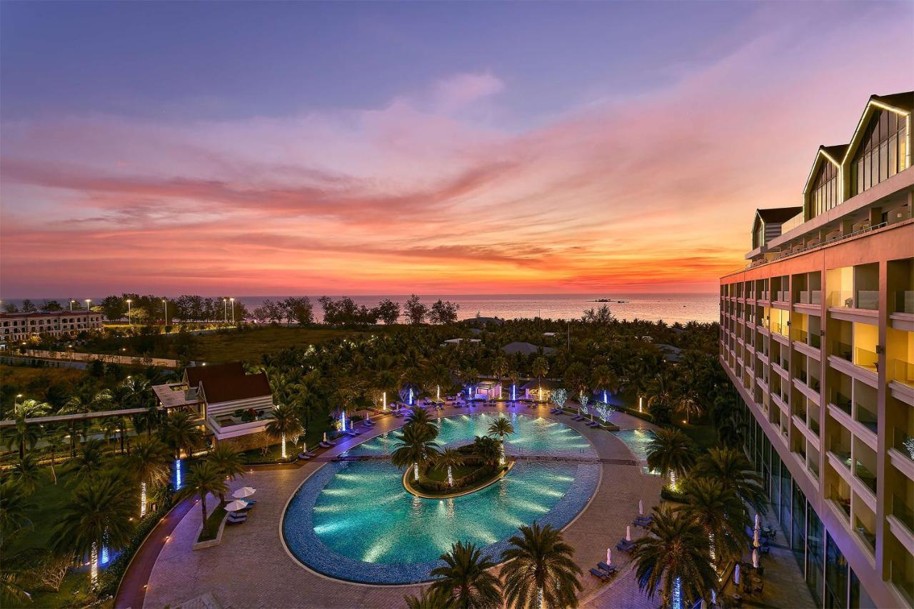 Radisson Blu Resort Phú Quốc Exterior foto The Royal Paradise Hotel & Spa