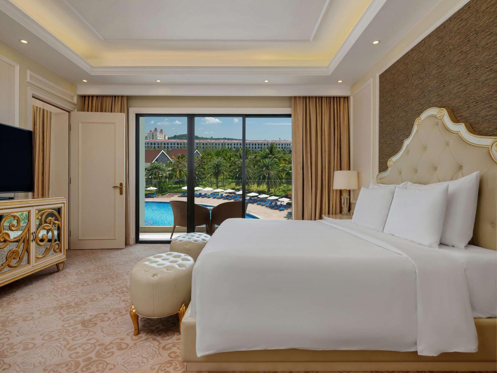 Radisson Blu Resort Phú Quốc Exterior foto A bedroom at the hotel